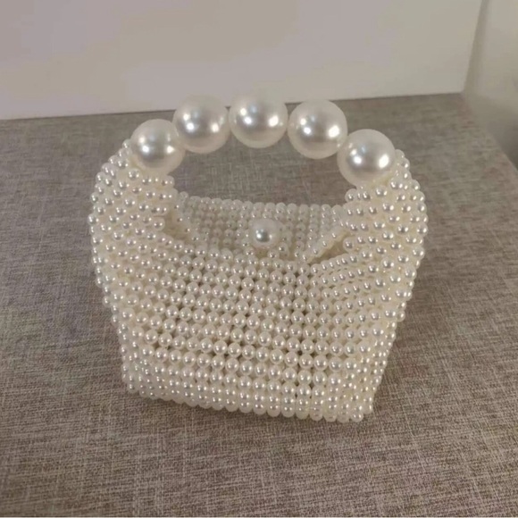 Gently Used🌸🔥! Gorgeous Pearls handmade stylish bag - Picture 5 of 7